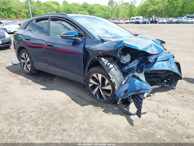 Salvage Volkswagen ID.4 Image