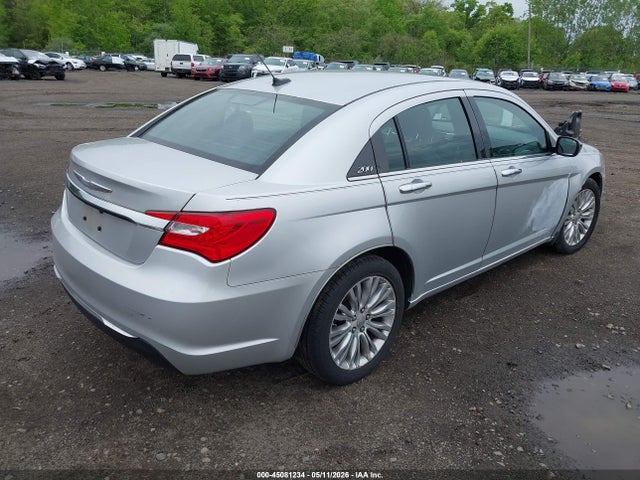 Chrysler 200 Limited