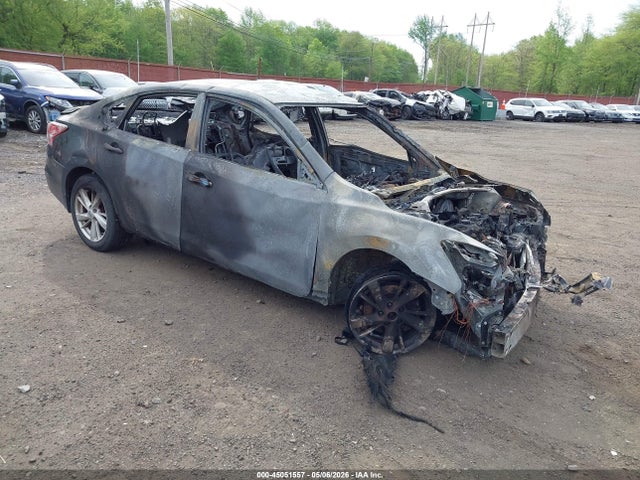 Salvage Nissan Altima Image