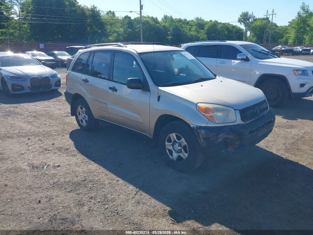 Salvage Toyota RAV4 Image