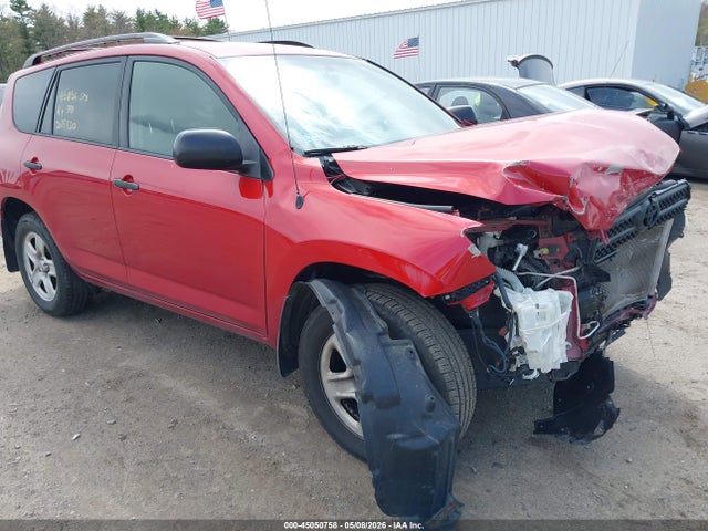Salvage Toyota RAV4 Image