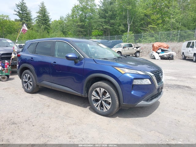 Salvage Nissan Rogue Image