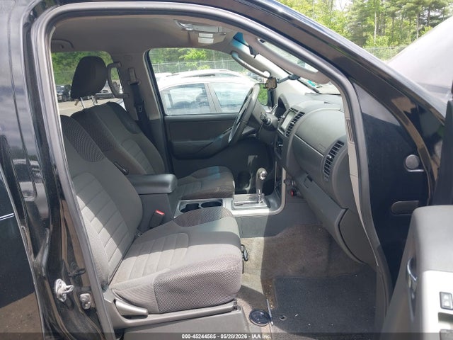 Nissan Pathfinder S