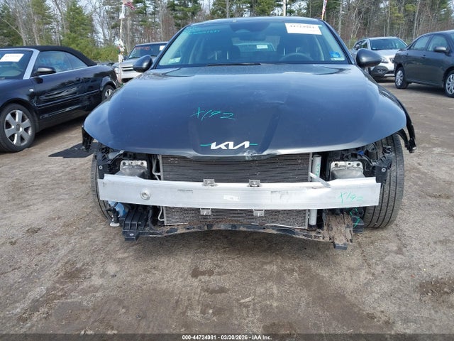 Kia K5 Lxs