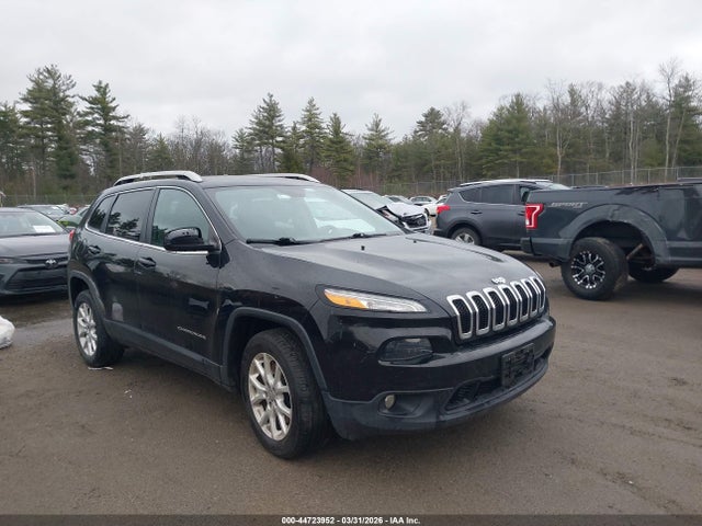 Salvage Jeep Cherokee Image