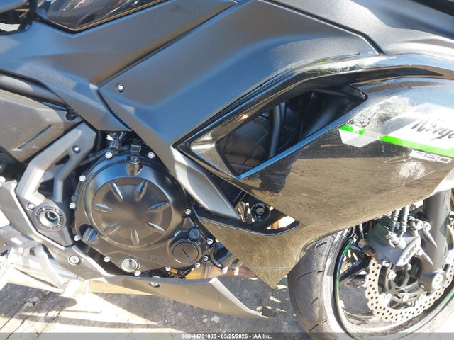 Kawasaki Ex650 R