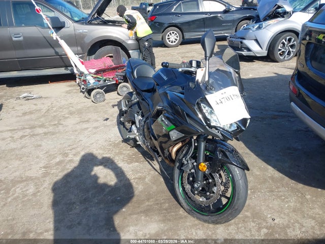 Salvage Kawasaki Ex650 Image