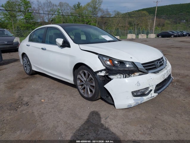 Salvage Honda Accord Image