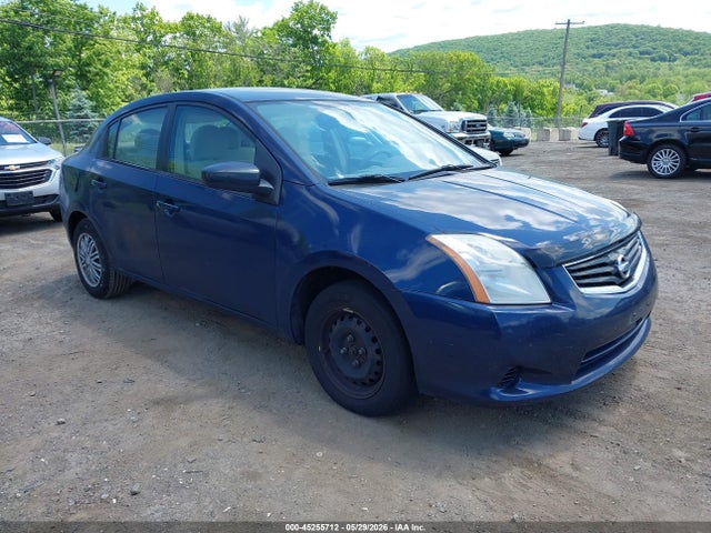 Salvage Nissan Sentra Image