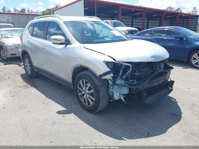 Nissan Rogue Sv