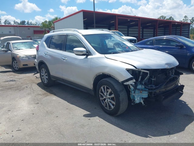 Salvage Nissan Rogue Image