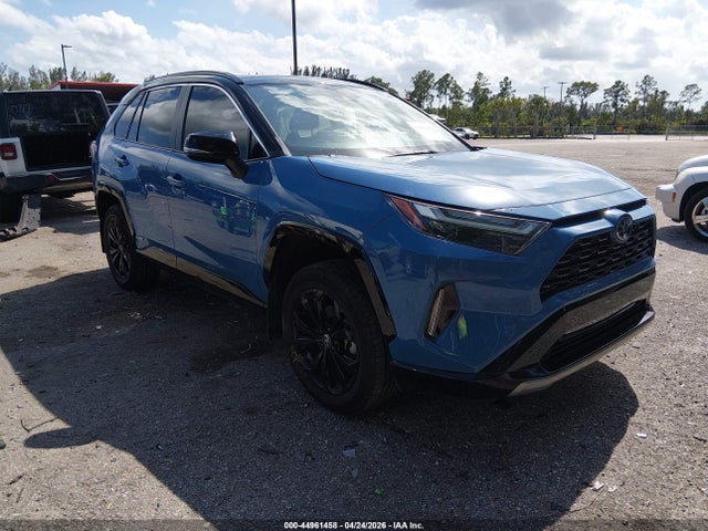 Salvage Toyota RAV4 Image