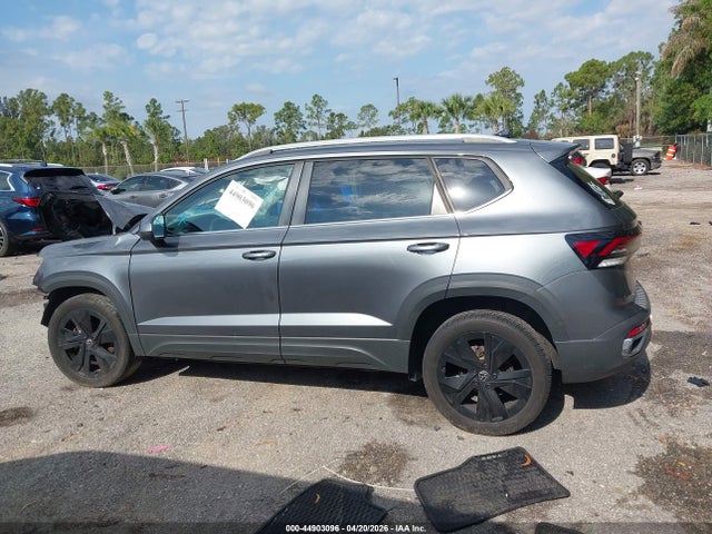 Volkswagen Taos 1.5t Se