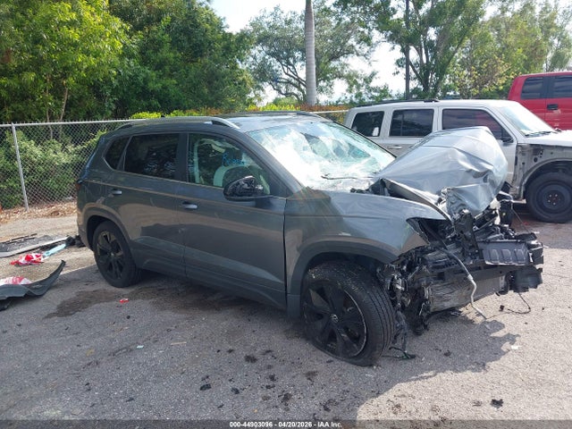 Salvage Volkswagen Taos Image