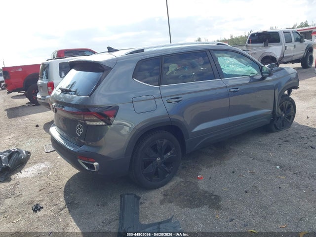 Volkswagen Taos 1.5t Se