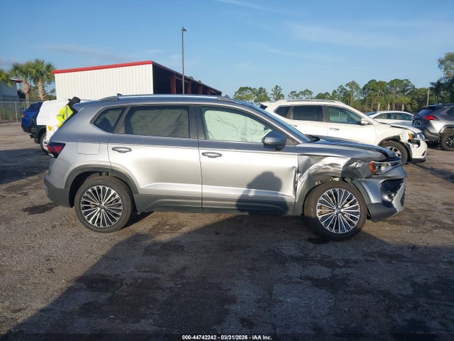 Volkswagen Taos 1.5t Se