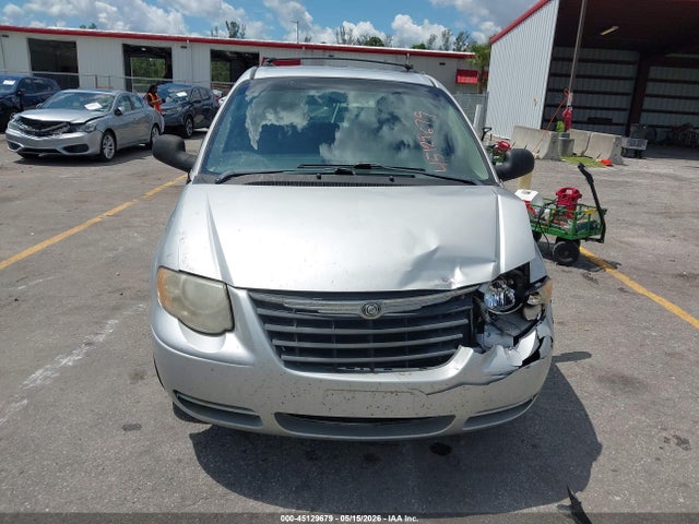 Chrysler Town & Country Touring