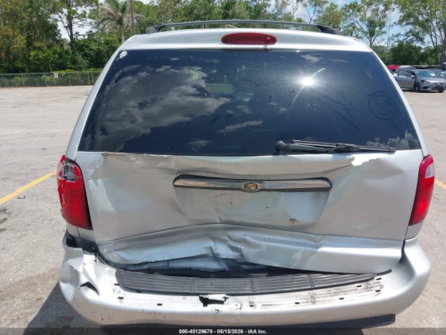 Chrysler Town & Country Touring