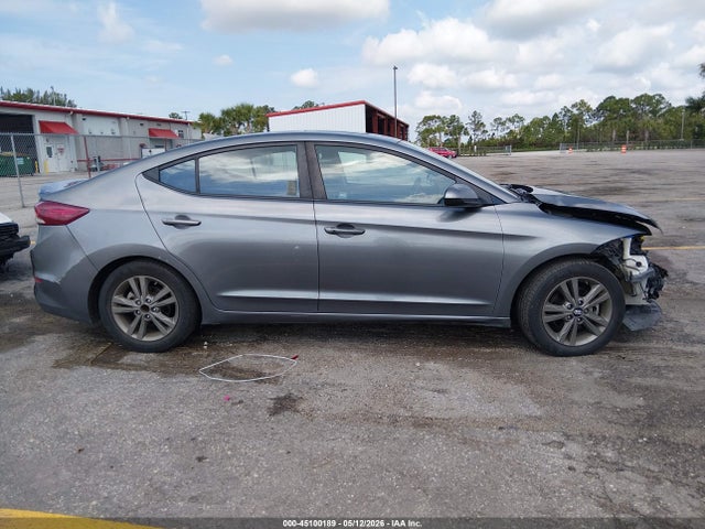 Hyundai ELANTRA Value Edition