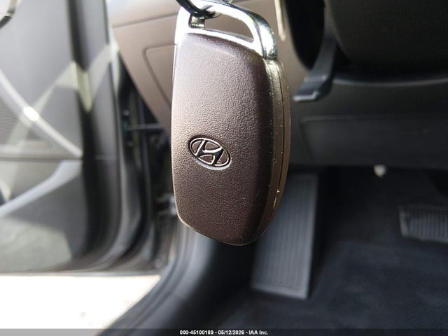 Hyundai ELANTRA Value Edition