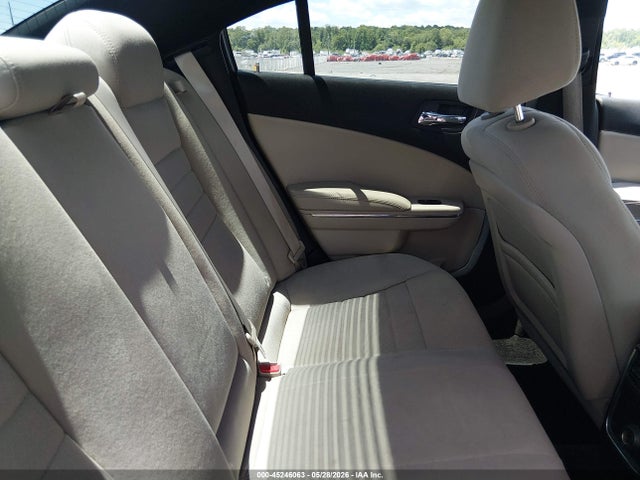 Dodge Charger Se