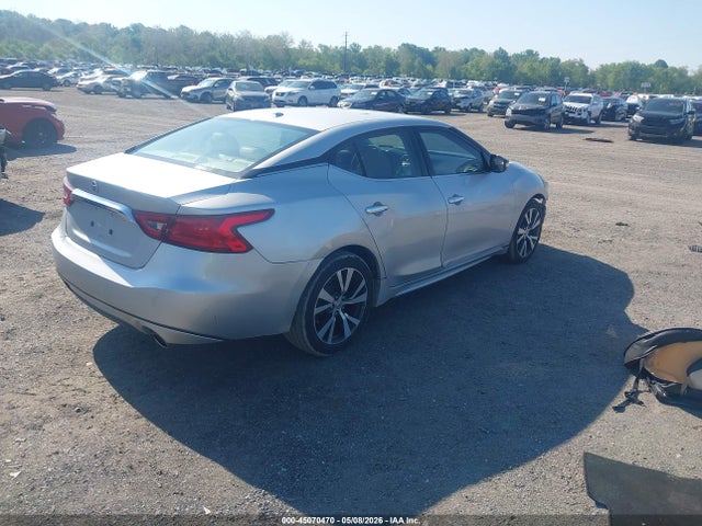 Nissan Maxima