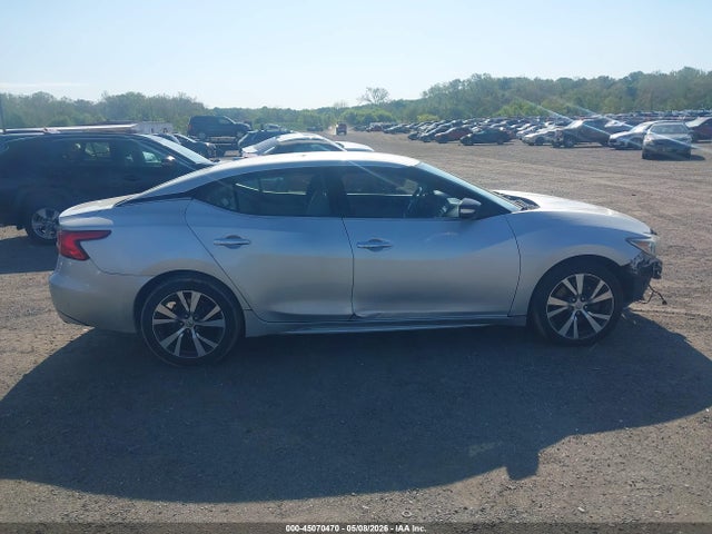Nissan Maxima