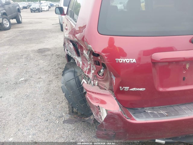 Toyota Highlander Limited V6