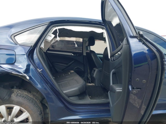 Volkswagen Passat 1.8t Wolfsburg Edition