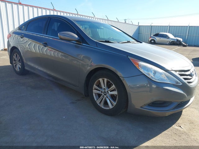 Salvage Hyundai SONATA Image