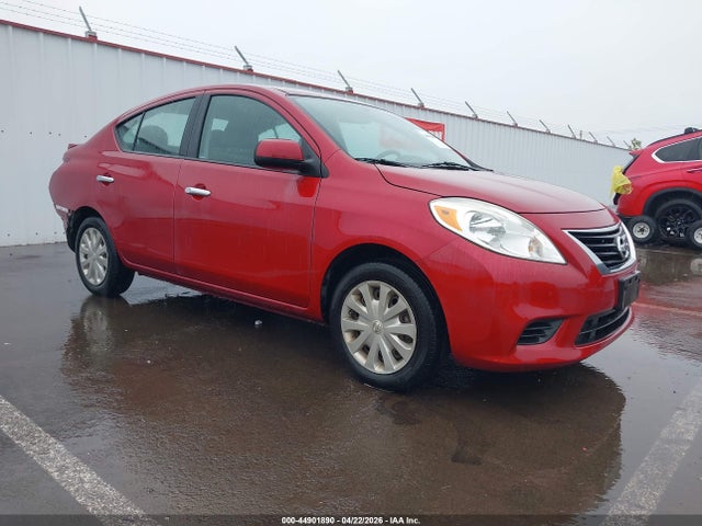 Salvage Nissan Versa Image