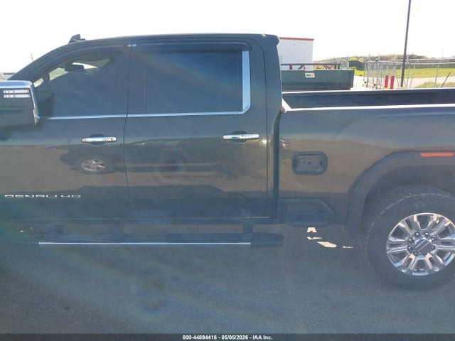General Motors Sierra 3500HD Denali
