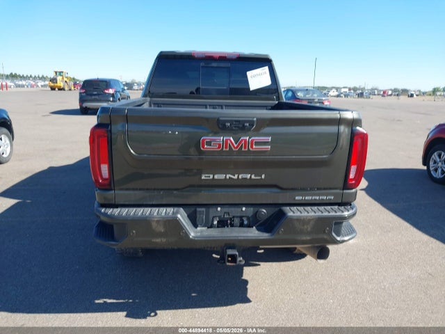 General Motors Sierra 3500HD Denali