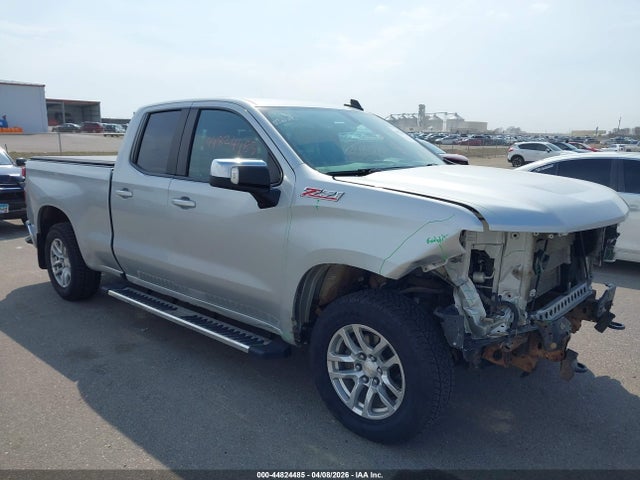 Salvage Chevrolet Silverado 1500 Image