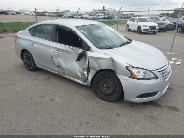 Salvage Nissan Sentra Image
