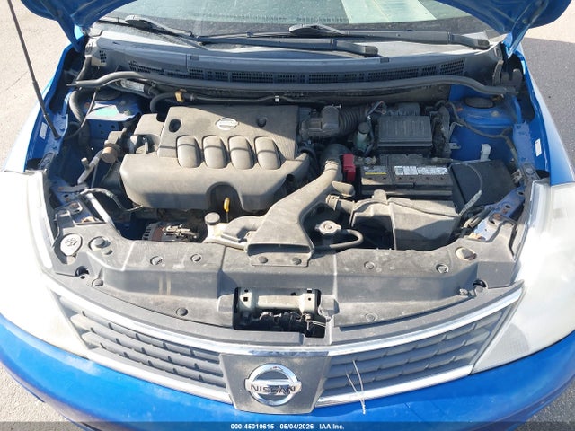 Nissan Versa 1.8s