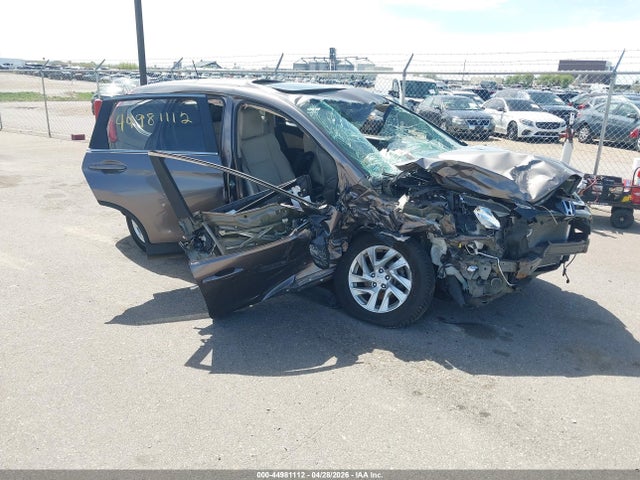 Salvage Honda CR-V Image