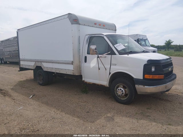Salvage Chevrolet Express Image