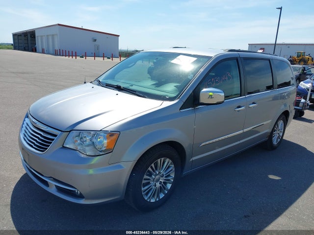 Chrysler Town & Country Touring-l
