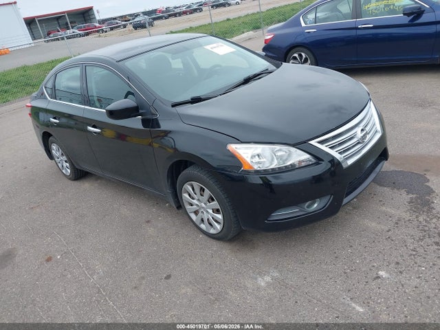 Salvage Nissan Sentra Image