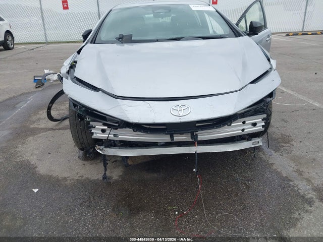 Toyota Prius Le Awd-e