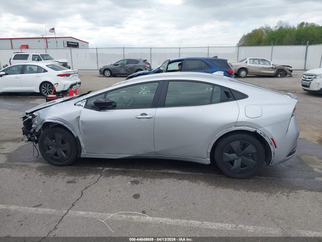 Toyota Prius Le Awd-e