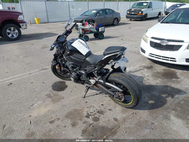 Kawasaki Zr900 F