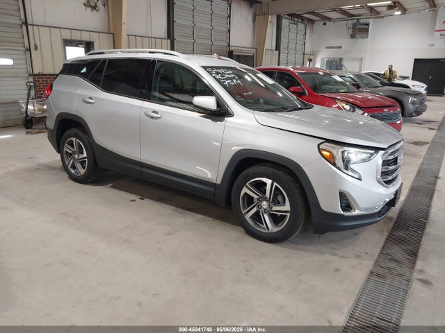 Salvage GMC Terrain Image