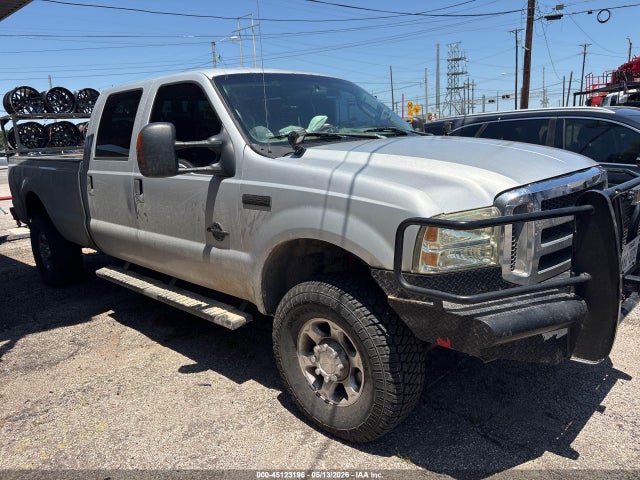 Salvage Ford F-350 Image