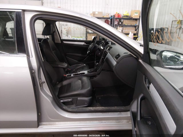 Volkswagen Passat 2.5l Se