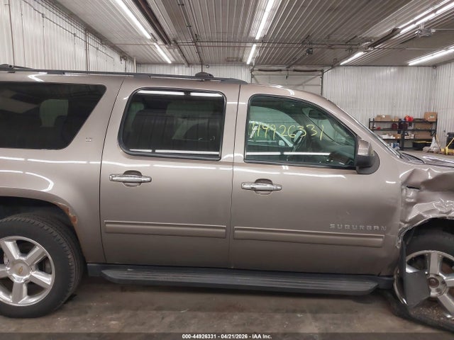 Chevrolet Suburban 1500 Lt