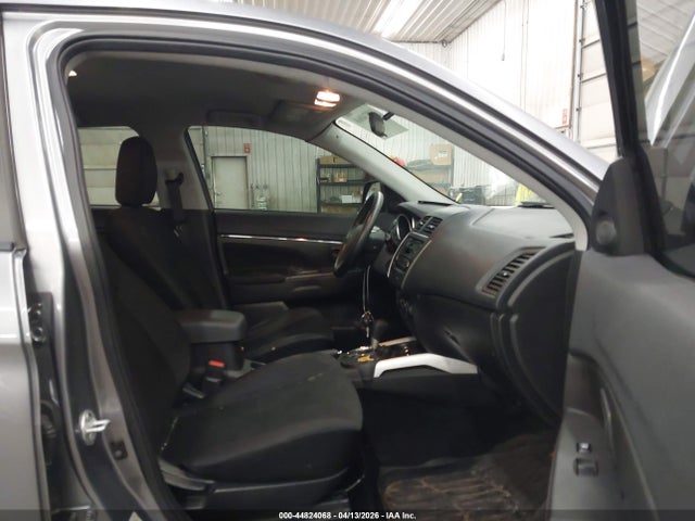Mitsubishi Outlander Es