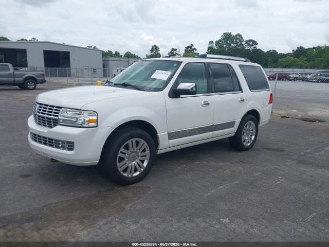 Lincoln Navigator