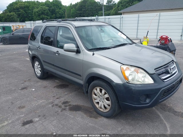 Salvage Honda CR-V Image